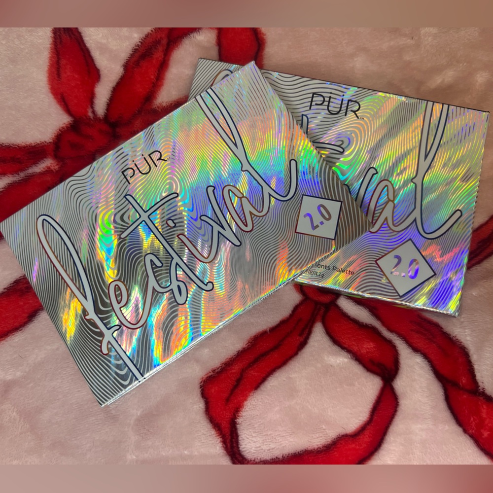 PÜR Festival 2.0 Holographic Eyeshadow Palette